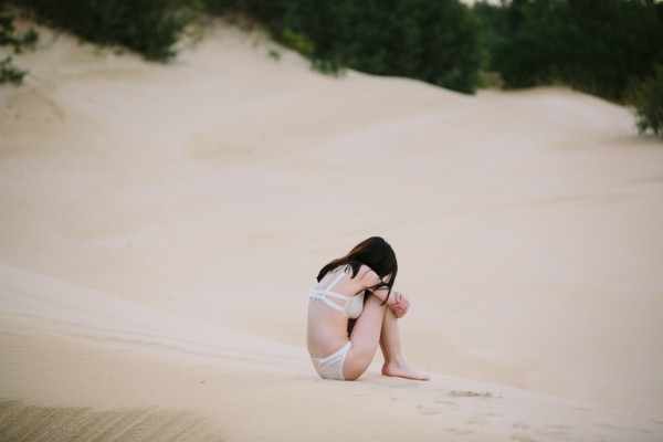 Castles_Made_Of_Sand_Livefastmag