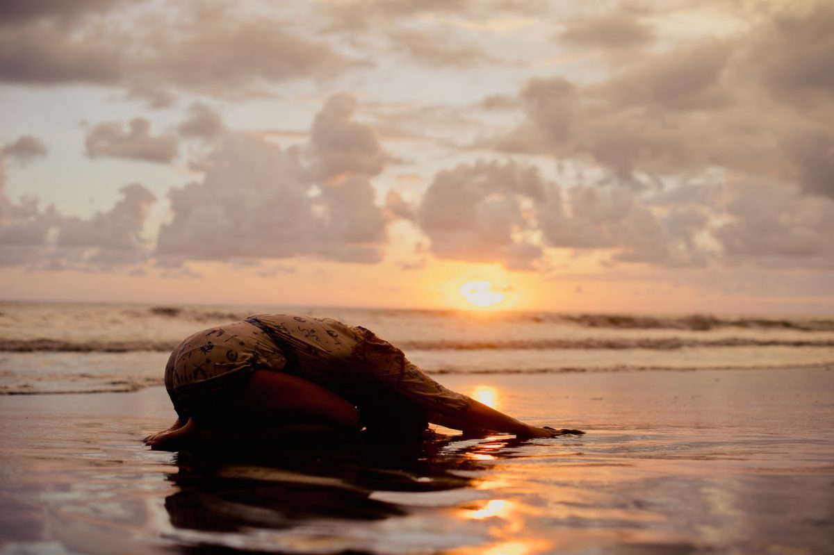 beach-pray-megan-pischke-photo-courtesy-of-rebecca-amber-photography